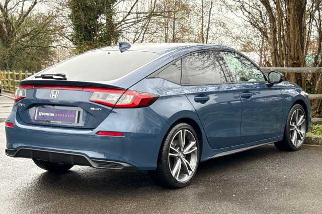 Honda Civic Hybrid 2.0 eHEV Advance eCVT 