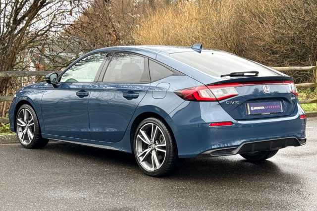 Honda Civic Hybrid 2.0 eHEV Advance eCVT 