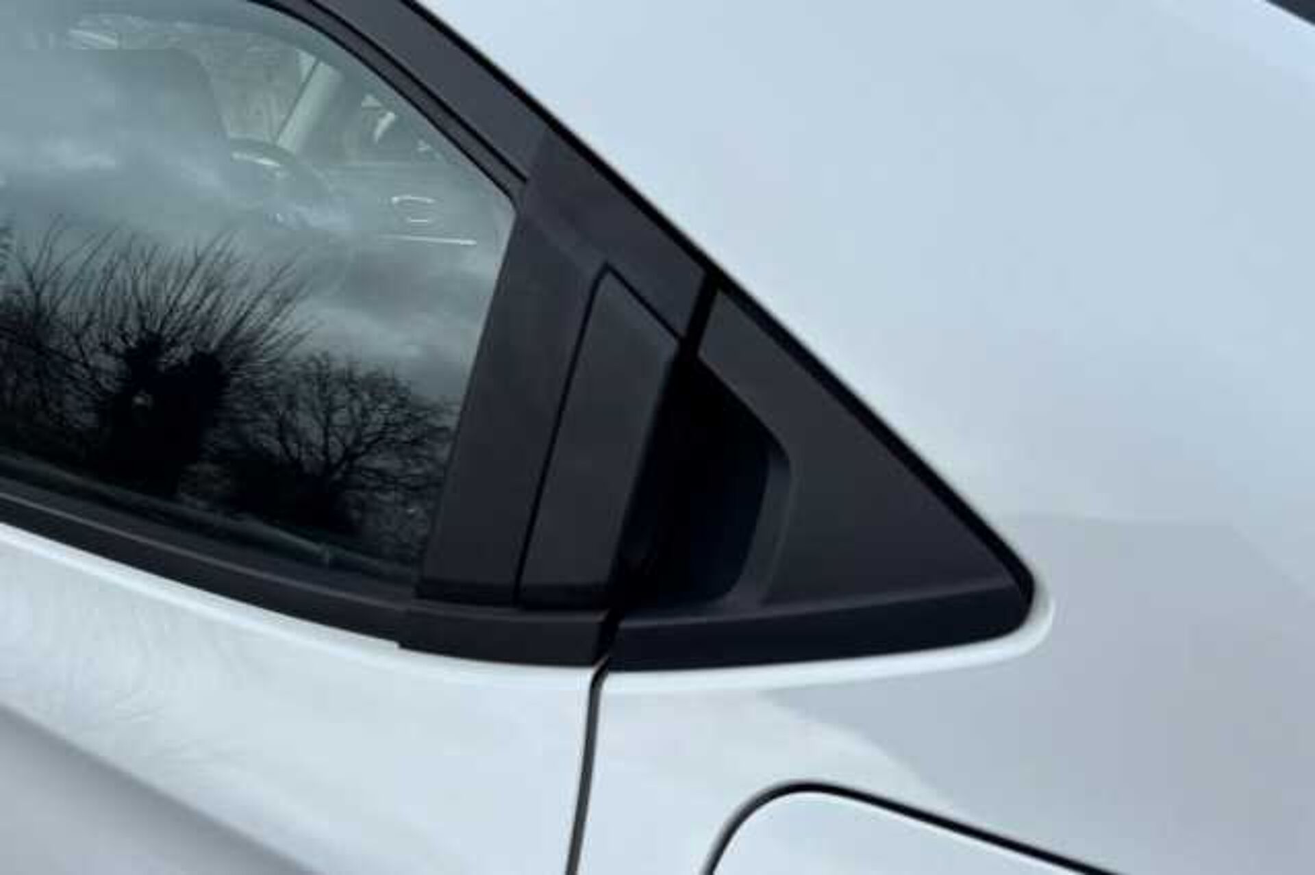 Honda HR-V Hybrid 1.5 eHEV Advance eCVT 