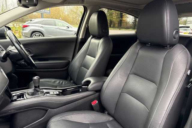 Honda HR-V 1.5 i-VTEC EX Manual 