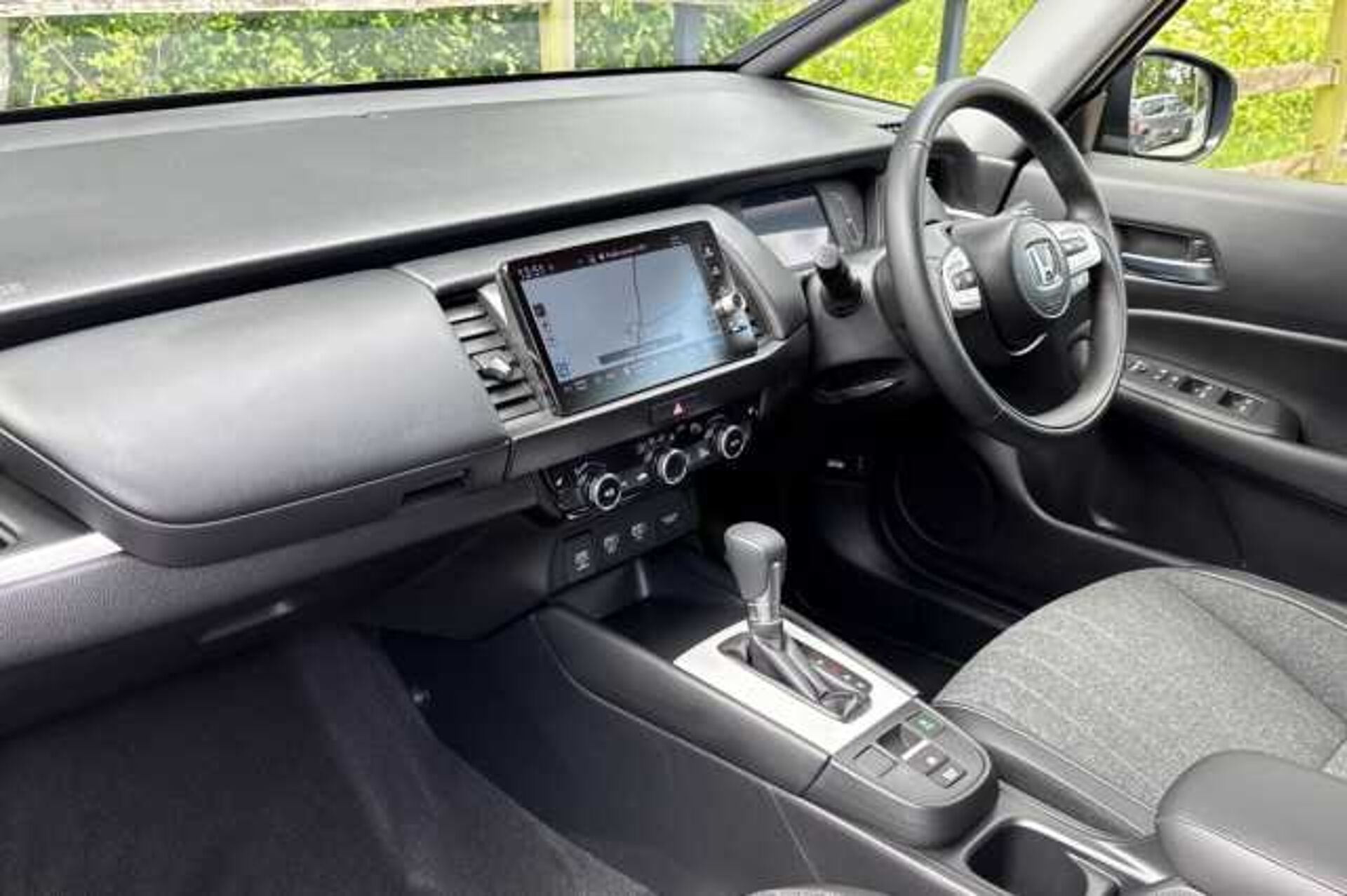 Honda Jazz Hybrid 1.5 i-MMD Advance eCVT 