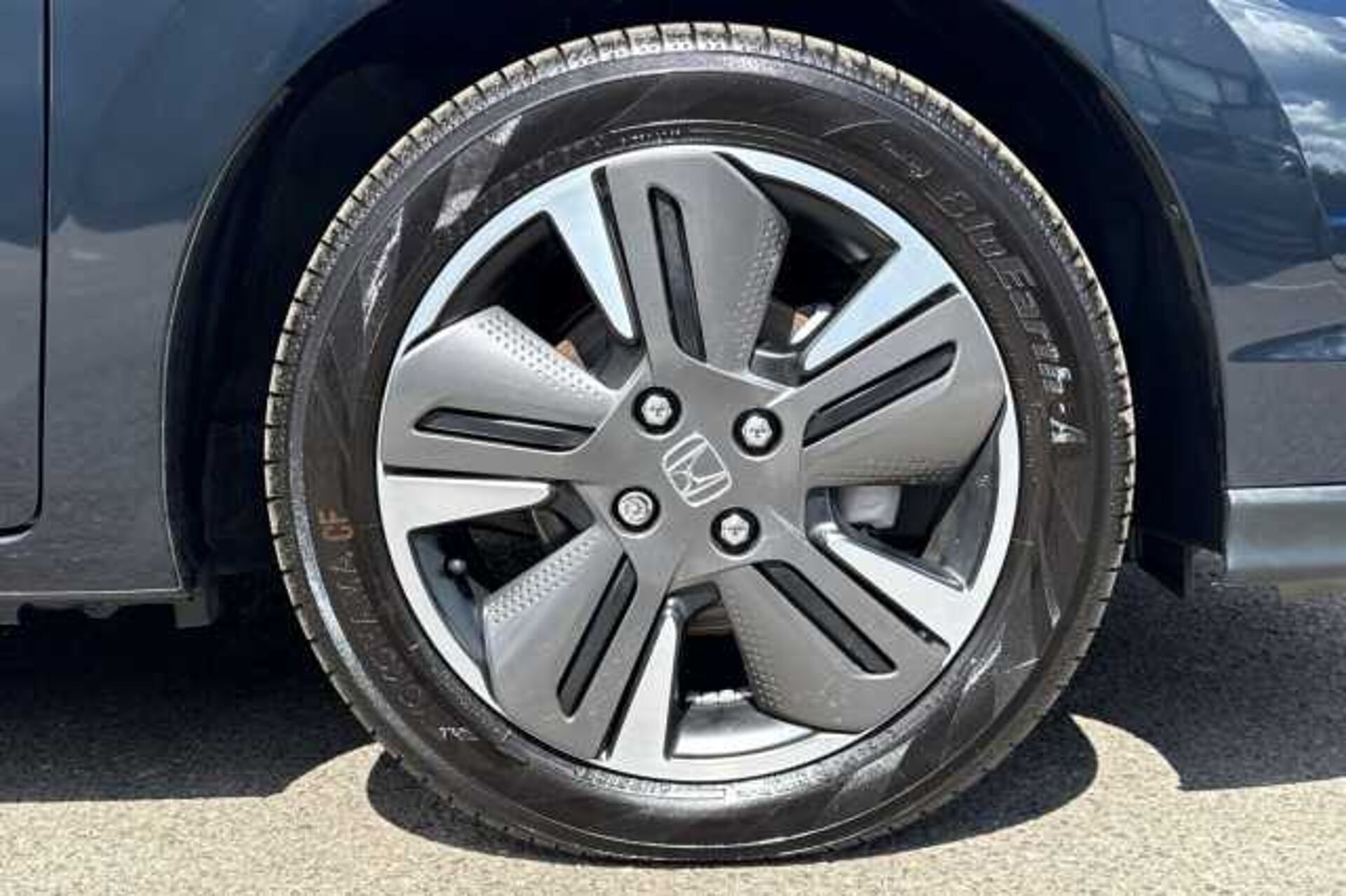 Honda Jazz Hybrid 1.5 i-MMD Advance eCVT 
