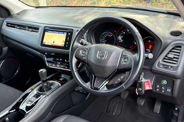 Honda HR-V 1.5 i-VTEC SE Manual 
