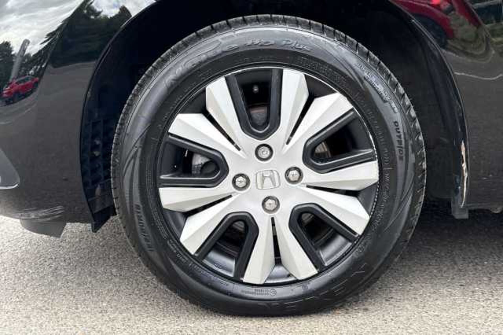 Honda Jazz Hybrid 1.5 i-MMD SR eCVT 