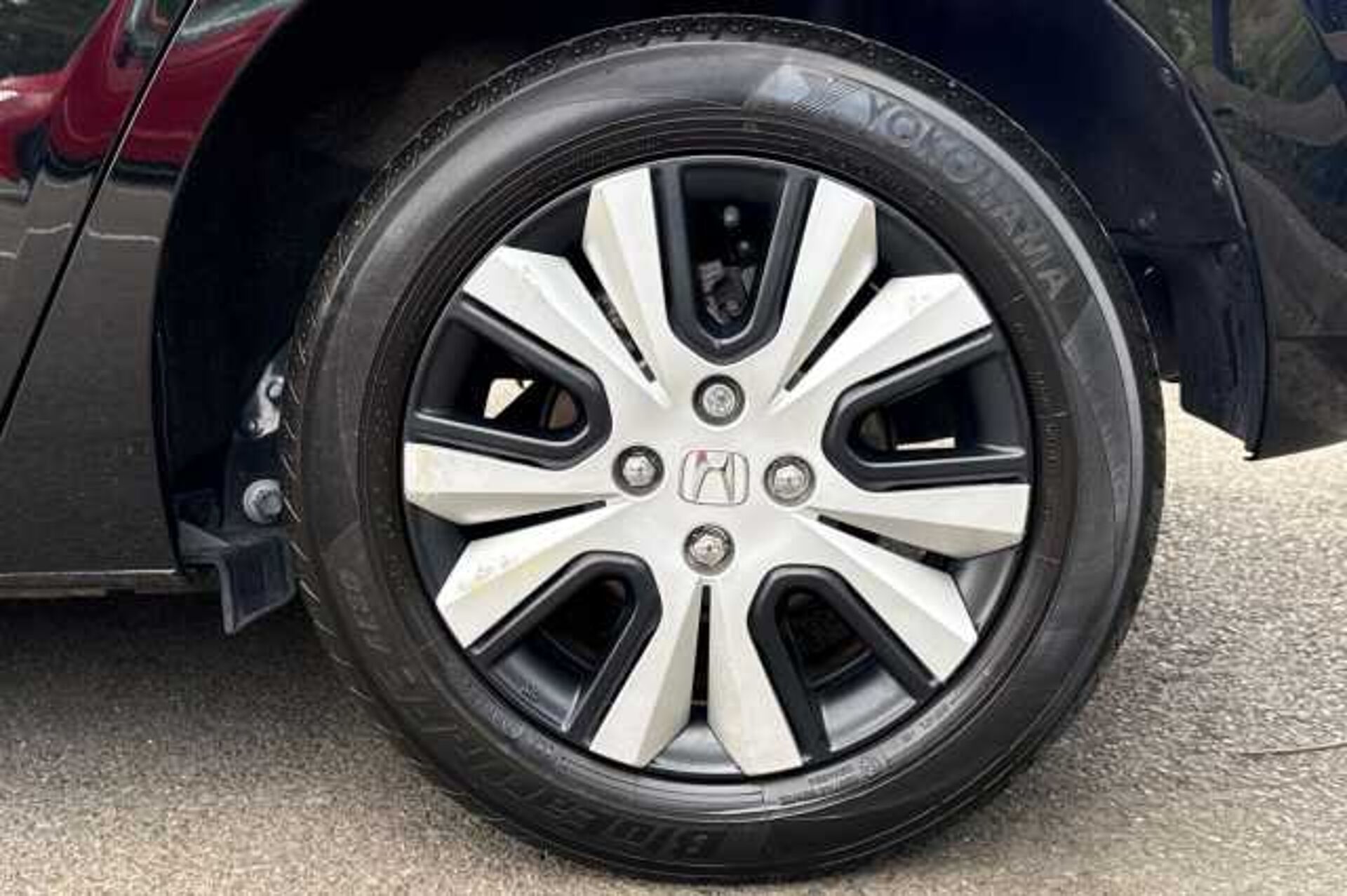 Honda Jazz Hybrid 1.5 i-MMD SR eCVT 
