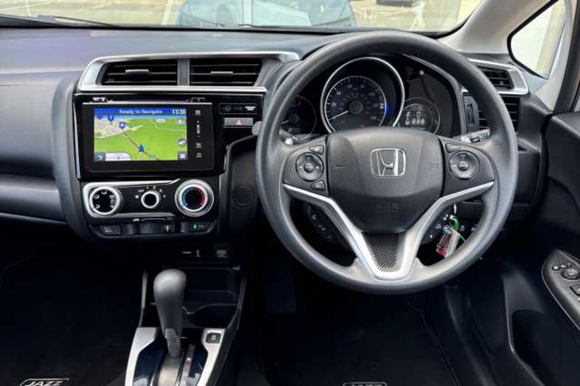 Honda Jazz 1.3 i-VTEC SE Navi CVT 