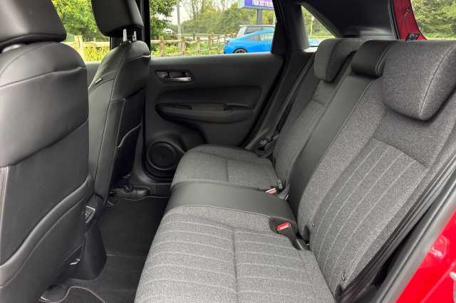 Honda Jazz Hybrid 1.5 i-MMD Advance eCVT 