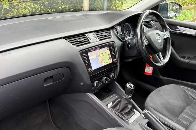 SKODA Octavia 2.0 TDI CR SE L 5dr Manual 