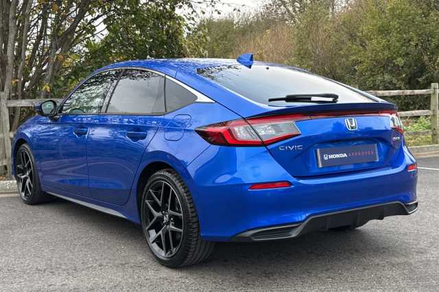 Honda Civic Hybrid 2.0 eHEV Advance eCVT 