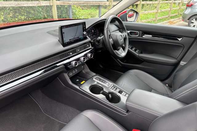 Honda Civic Hybrid 2.0 eHEV Advance eCVT 
