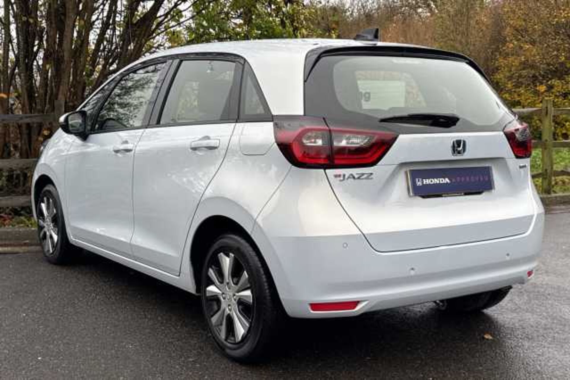 Honda Jazz Hybrid 1.5 i-MMD SR eCVT 