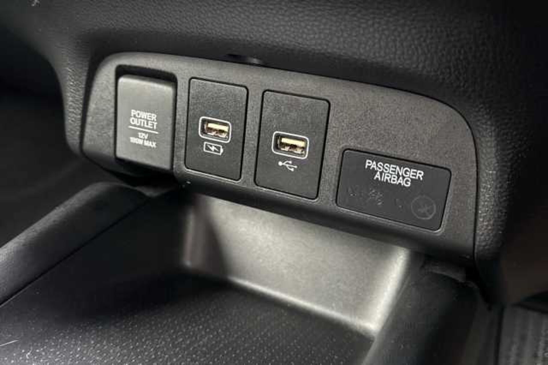 Honda Jazz Hybrid 1.5 i-MMD SR eCVT 