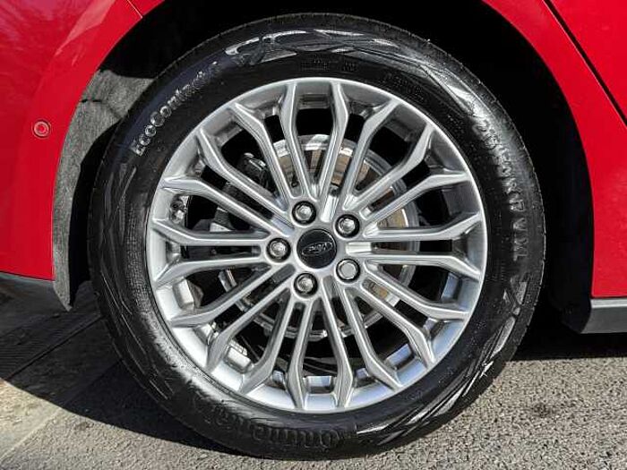 Ford Focus 1.0 EcoBoost Hybrid mHEV 155 Titanium X Ed Manual 