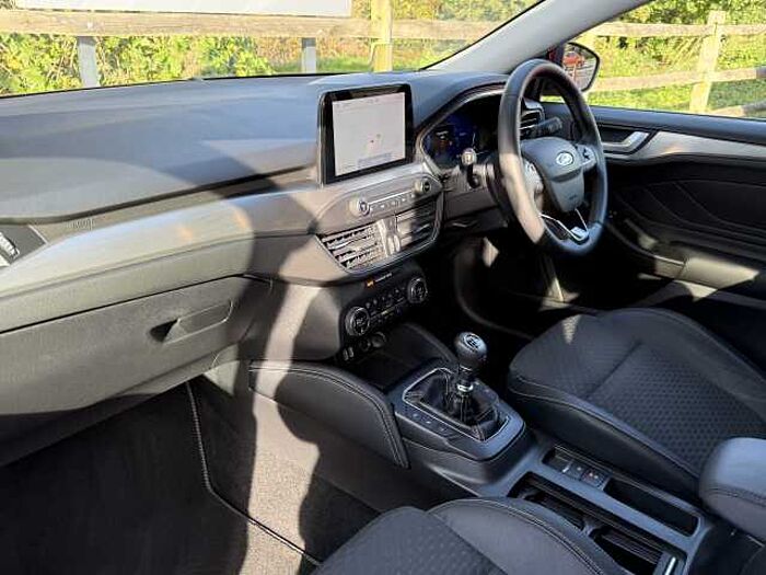 Ford Focus 1.0 EcoBoost Hybrid mHEV 155 Titanium X Ed Manual 