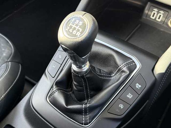 Ford Focus 1.0 EcoBoost Hybrid mHEV 155 Titanium X Ed Manual 