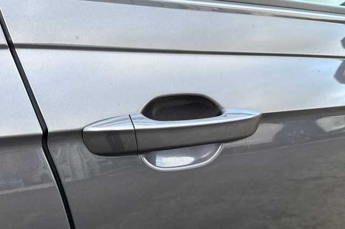 Volkswagen Polo 1.0 TSI Life 5dr DSG 