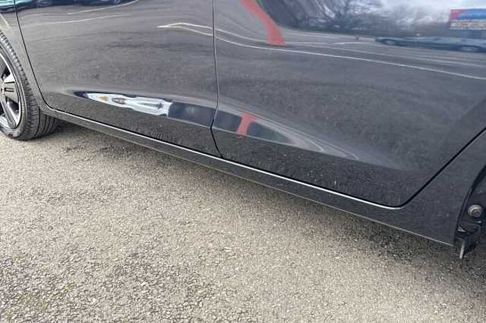 Honda Jazz Hybrid 1.5 i-MMD Advance eCVT 