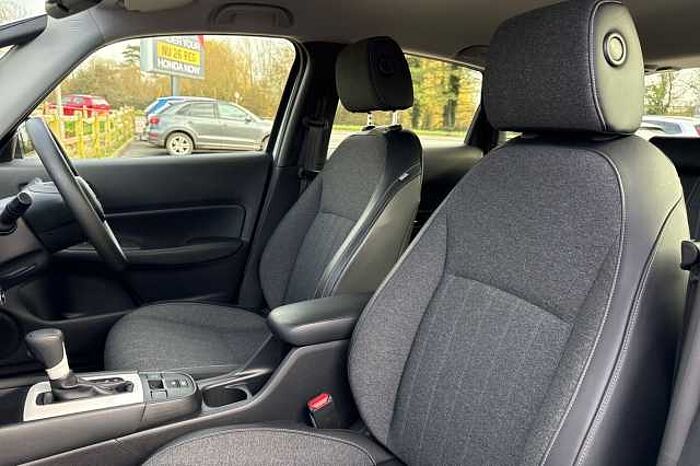 Honda Jazz Hybrid 1.5 i-MMD SR eCVT 