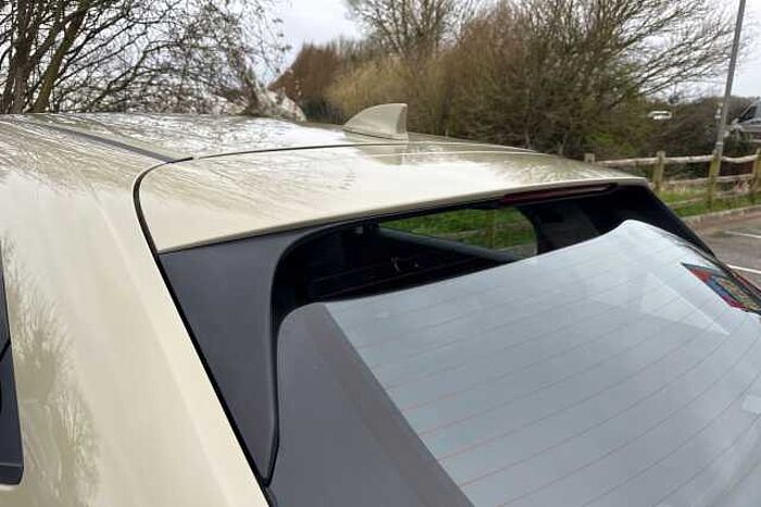 Honda HR-V Hybrid 1.5 eHEV Elegance eCVT 