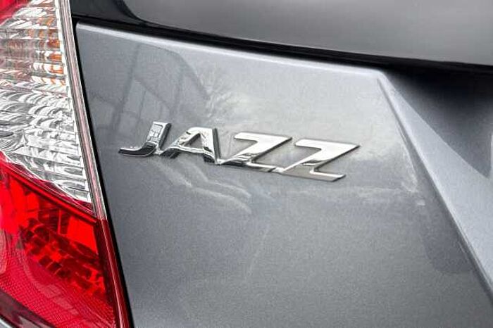 Honda Jazz 1.3 i-VTEC SE Navi CVT 