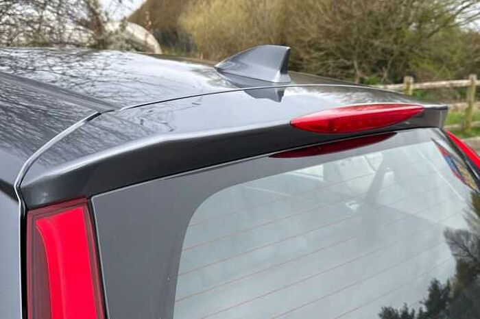 Honda Jazz 1.3 i-VTEC SE Navi CVT 