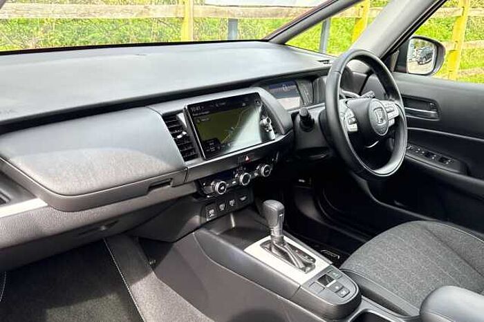 Honda Jazz Hybrid 1.5 i-MMD Advance eCVT 