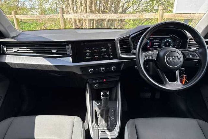 Audi A1 Sportback 30 TFSI Sport 5dr S Tronic 