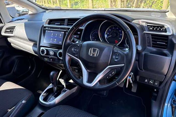 Honda Jazz 1.5 i-VTEC Sport CVT 