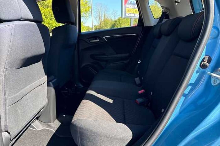 Honda Jazz 1.5 i-VTEC Sport CVT 