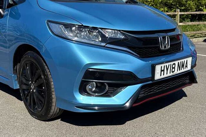 Honda Jazz 1.5 i-VTEC Sport CVT 