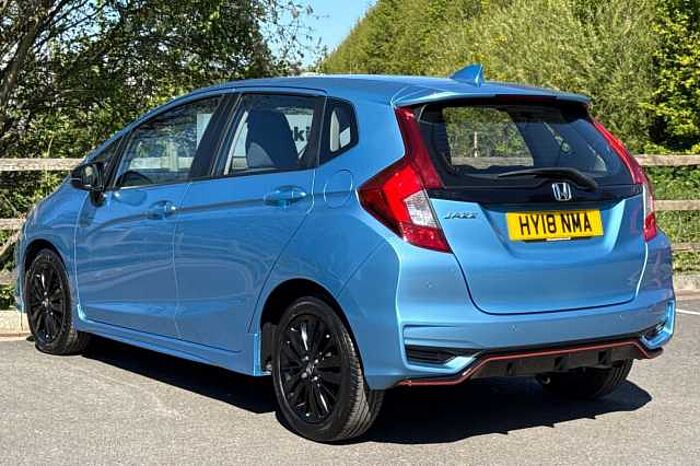 Honda Jazz 1.5 i-VTEC Sport CVT 