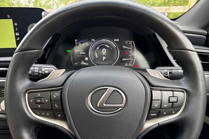Lexus ES 300 300h 2.5 4dr CVT 