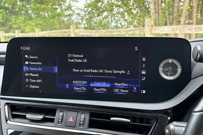 Lexus ES 300 300h 2.5 4dr CVT 