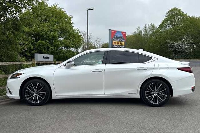 Lexus ES 300 300h 2.5 4dr CVT 