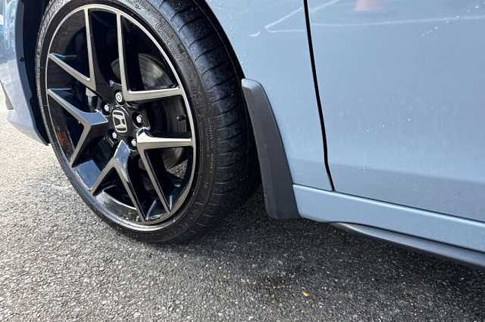 Honda Civic Hybrid 2.0 eHEV Advance eCVT 