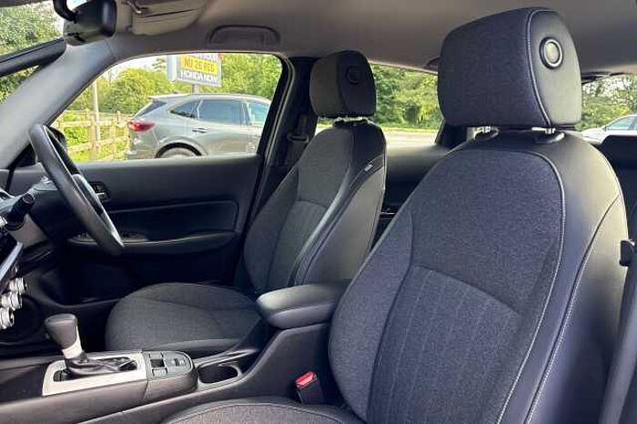 Honda Jazz Hybrid 1.5 i-MMD SR eCVT 