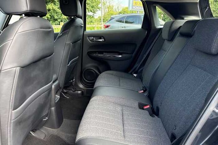 Honda Jazz Hybrid 1.5 i-MMD SR eCVT 