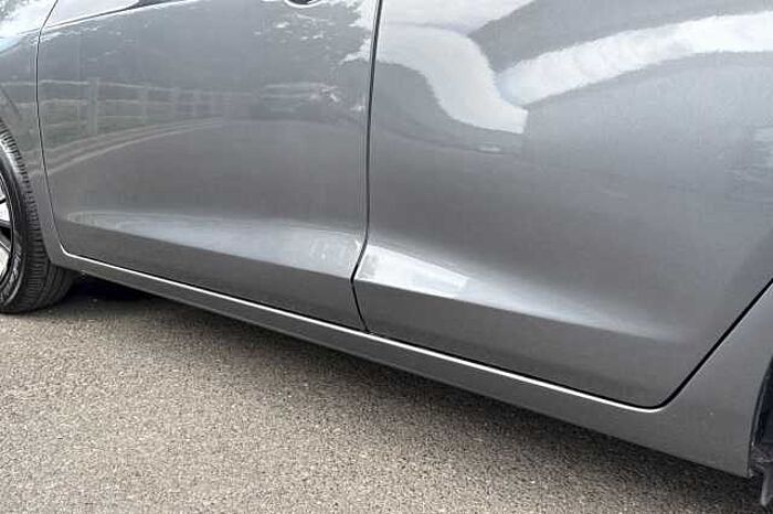 Honda Jazz Hybrid 1.5 i-MMD SR eCVT 