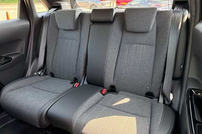 Honda Jazz Hybrid 1.5 i-MMD SR eCVT 