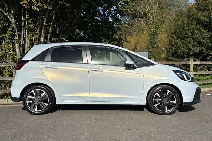 Honda Jazz Hybrid 1.5 i-MMD Advance eCVT 