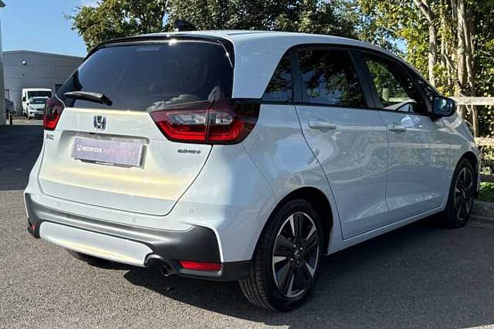 Honda Jazz Hybrid 1.5 i-MMD Advance eCVT 