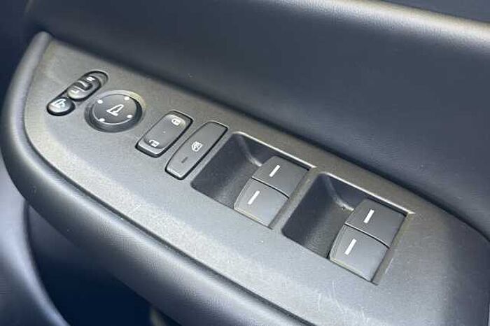 Honda Jazz Hybrid 1.5 i-MMD Advance eCVT 