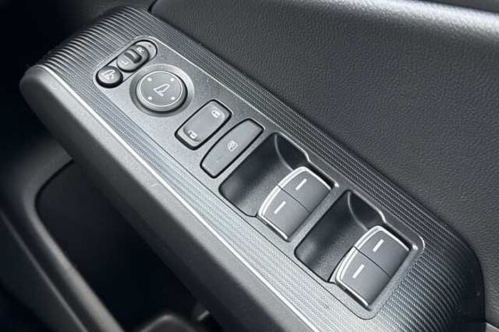 Honda Civic Hybrid 2.0 eHEV Advance eCVT 