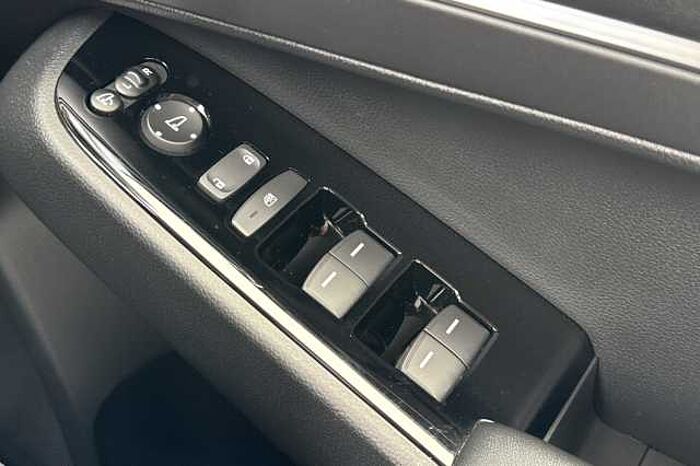 Honda HR-V Hybrid 1.5 eHEV Advance eCVT 