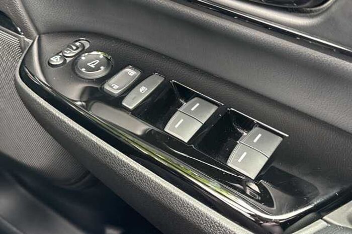 Honda CR-V Hybrid 2.0 i-MMD Sport Line 2WD eCVT 