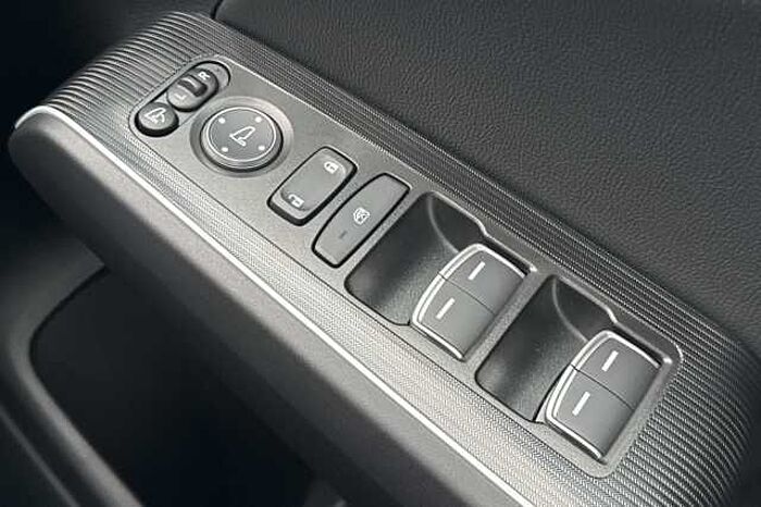 Honda Civic Hybrid 2.0 eHEV Advance eCVT 