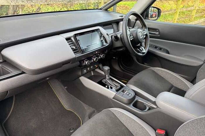 Honda Jazz Hybrid 1.5 i-MMD Advance Sport eCVT 