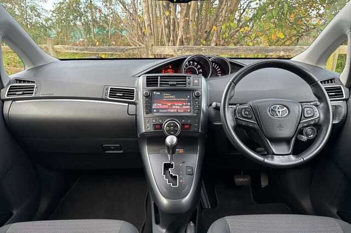 Toyota Verso 1.8 V-matic Icon TSS M-Drive S 