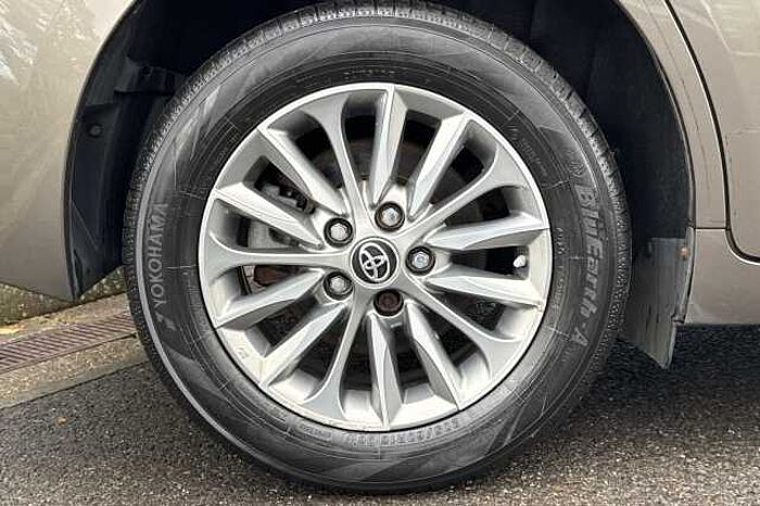 Toyota Verso 1.8 V-matic Icon TSS M-Drive S 