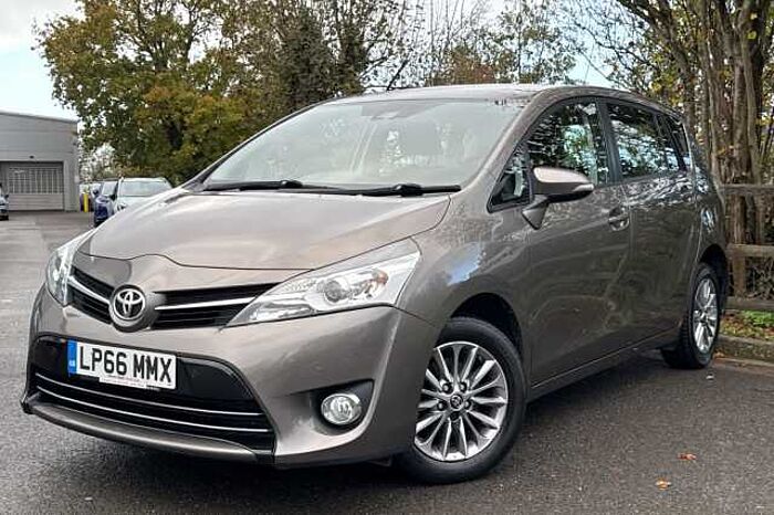Toyota Verso 1.8 V-matic Icon TSS M-Drive S 